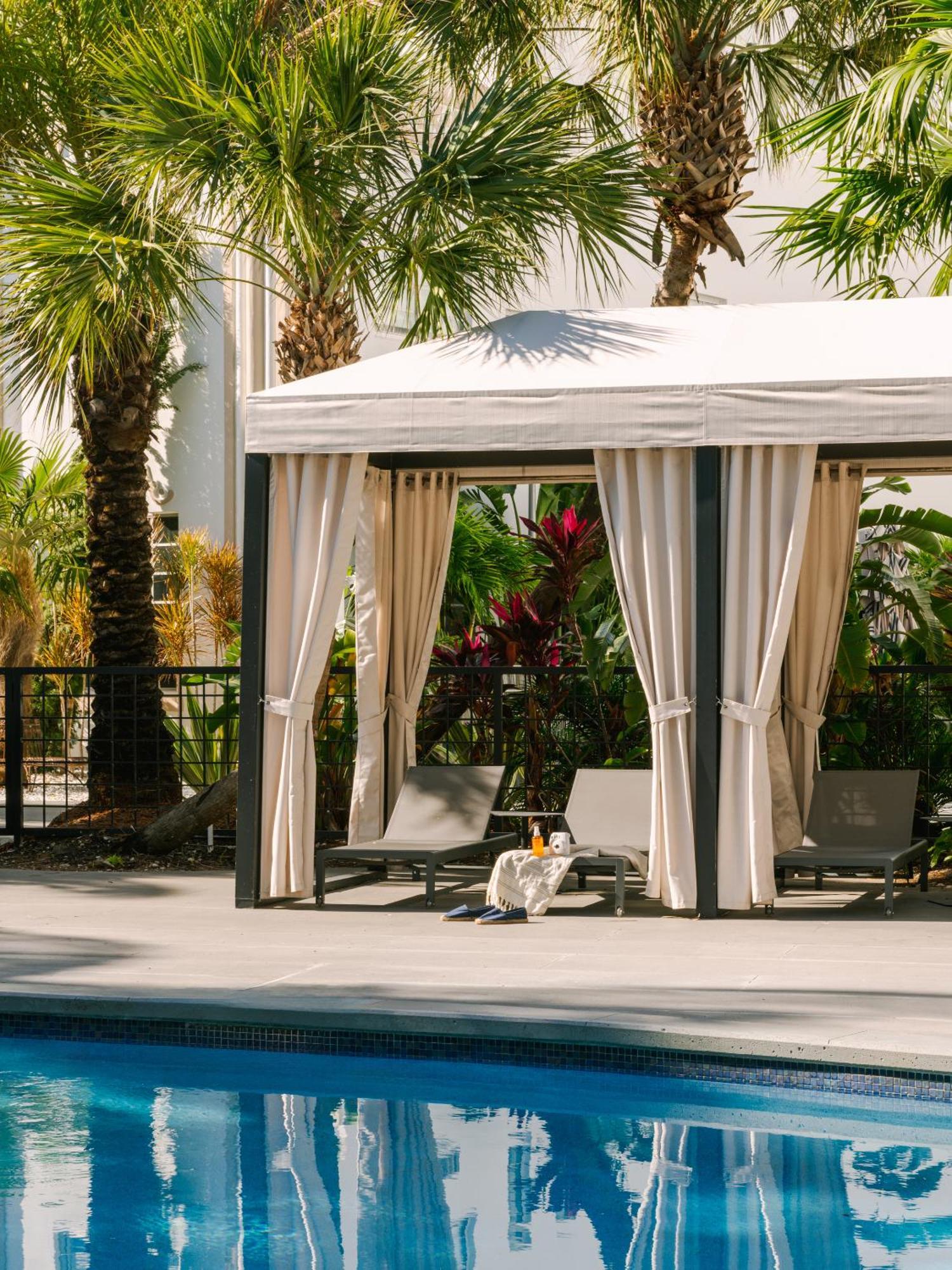 The Deco Hotel South Beach, Sonder By Marriott Bonvoy Miami Beach Exterior photo
