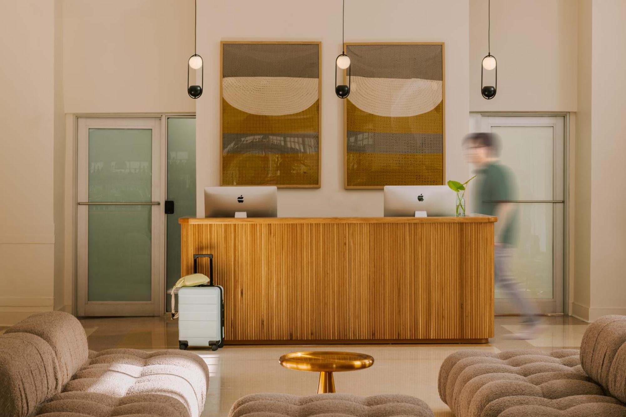 The Deco Hotel South Beach, Sonder By Marriott Bonvoy Miami Beach Exterior photo