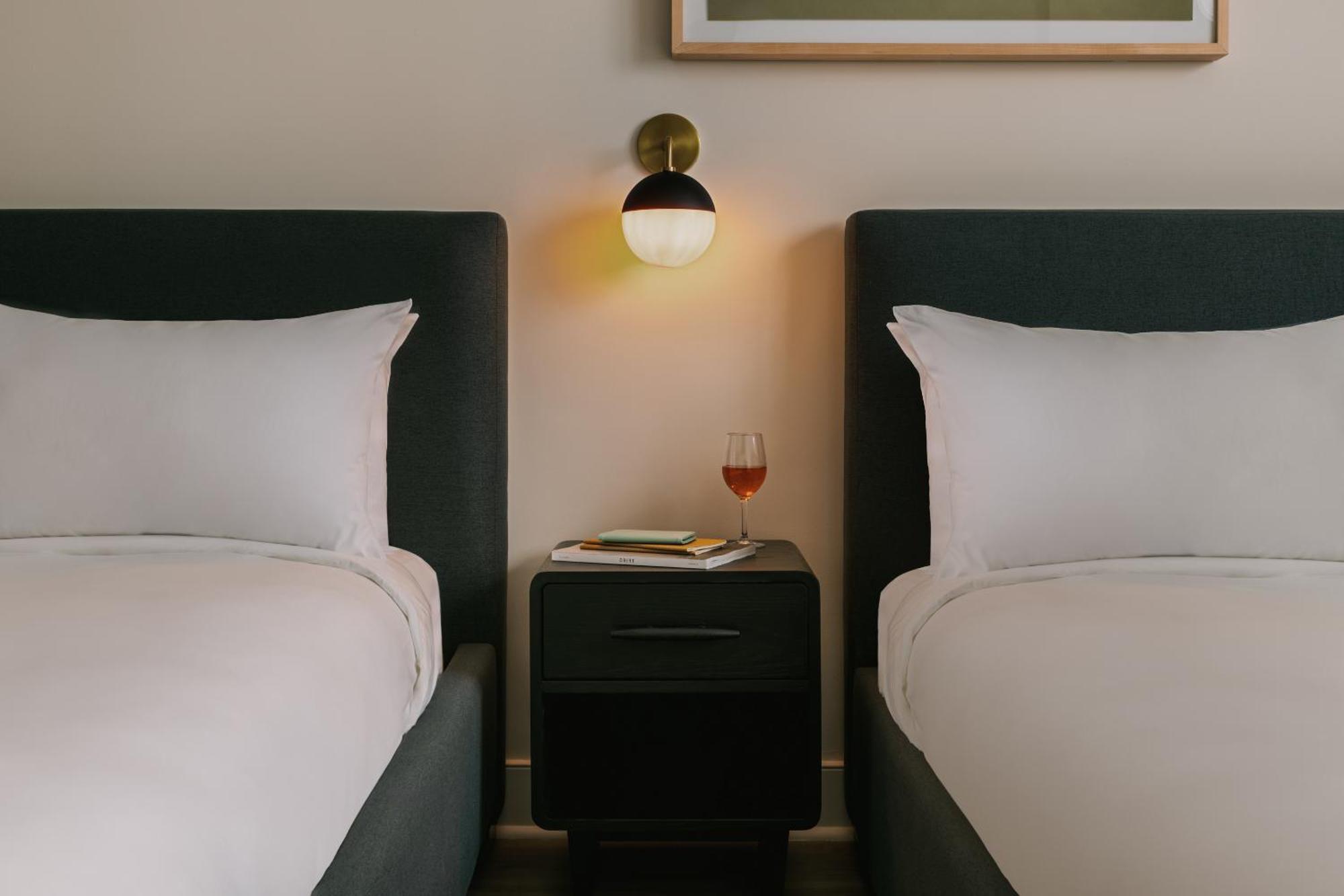 The Deco Hotel South Beach, Sonder By Marriott Bonvoy Miami Beach Exterior photo